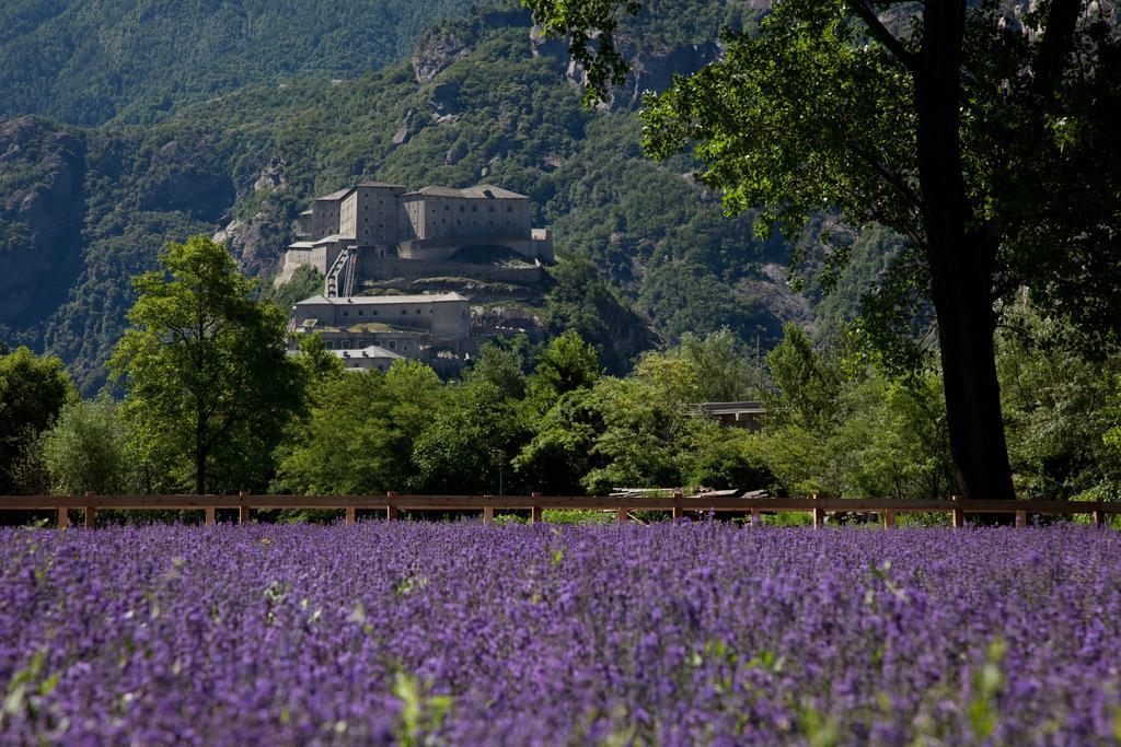 B&B Al Castel Пон-Сен-Мартен Экстерьер фото