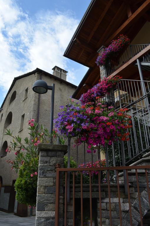 B&B Al Castel Пон-Сен-Мартен Экстерьер фото